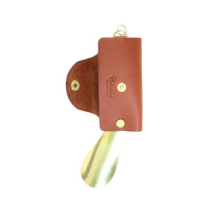 <b>LEATHER SHOE HORN BRASS</b>